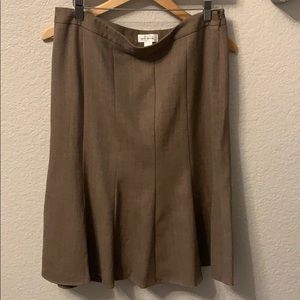 Women’s Ann Taylor loft skirt size 12 taupe/brown